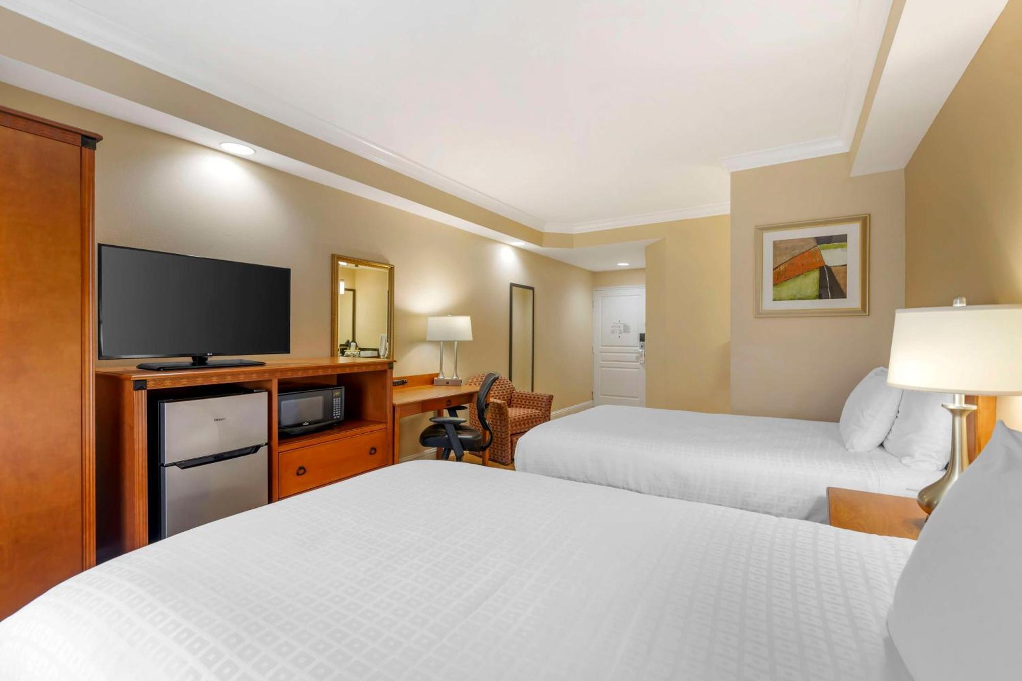 Best Western Plus Kingsland Buitenkant foto
