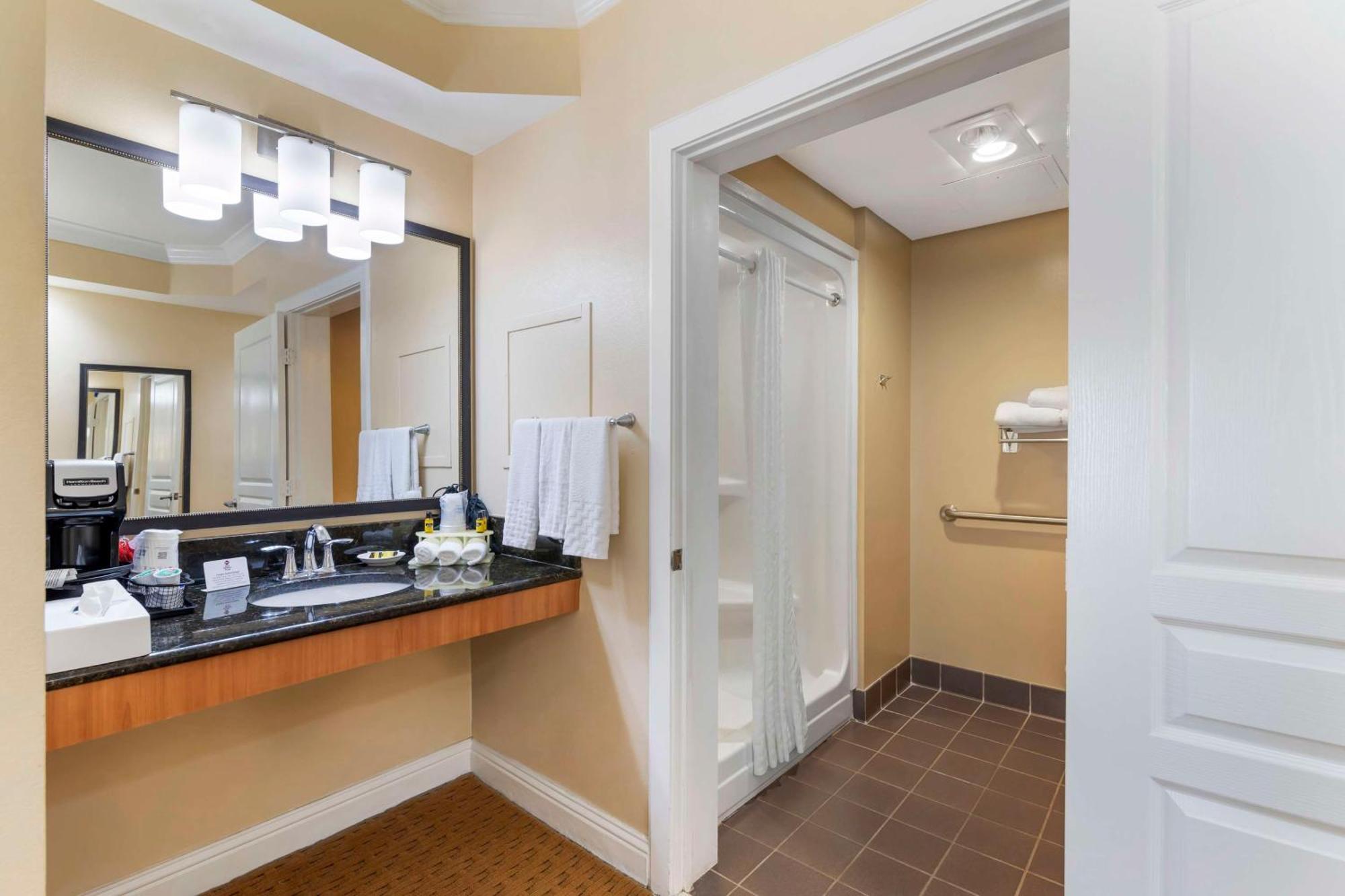 Best Western Plus Kingsland Buitenkant foto