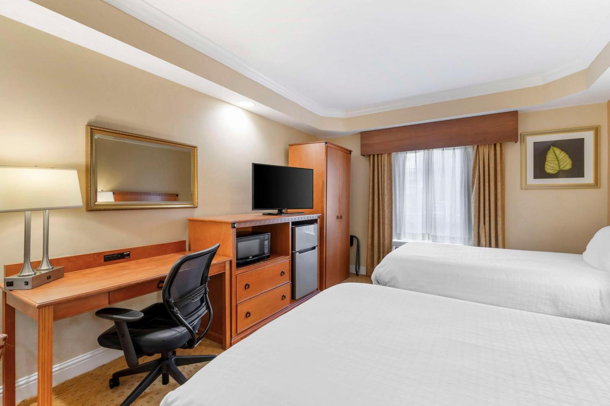 Best Western Plus Kingsland Buitenkant foto